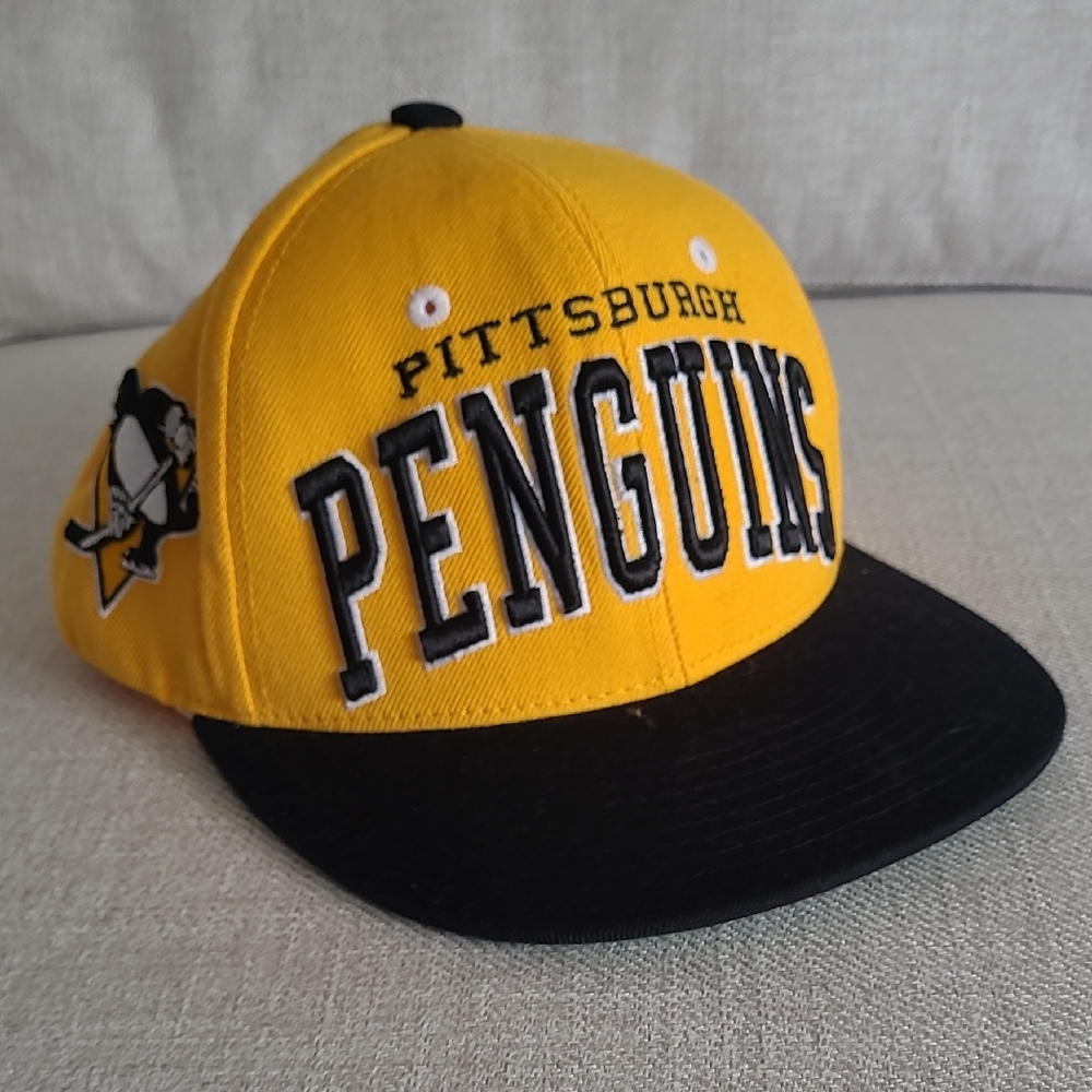 Zephyr Yellow and Black Pittsburgh Penguins Hat